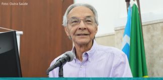 Da Reforma Sanitária ao Futuro do SUS: Jairnilson Paim defende movimento vivo contra tsunami neoliberal