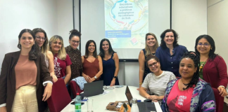 Reunião no ISC/UFBA fortalece articulação nacional de curso voltado à educação no SUS